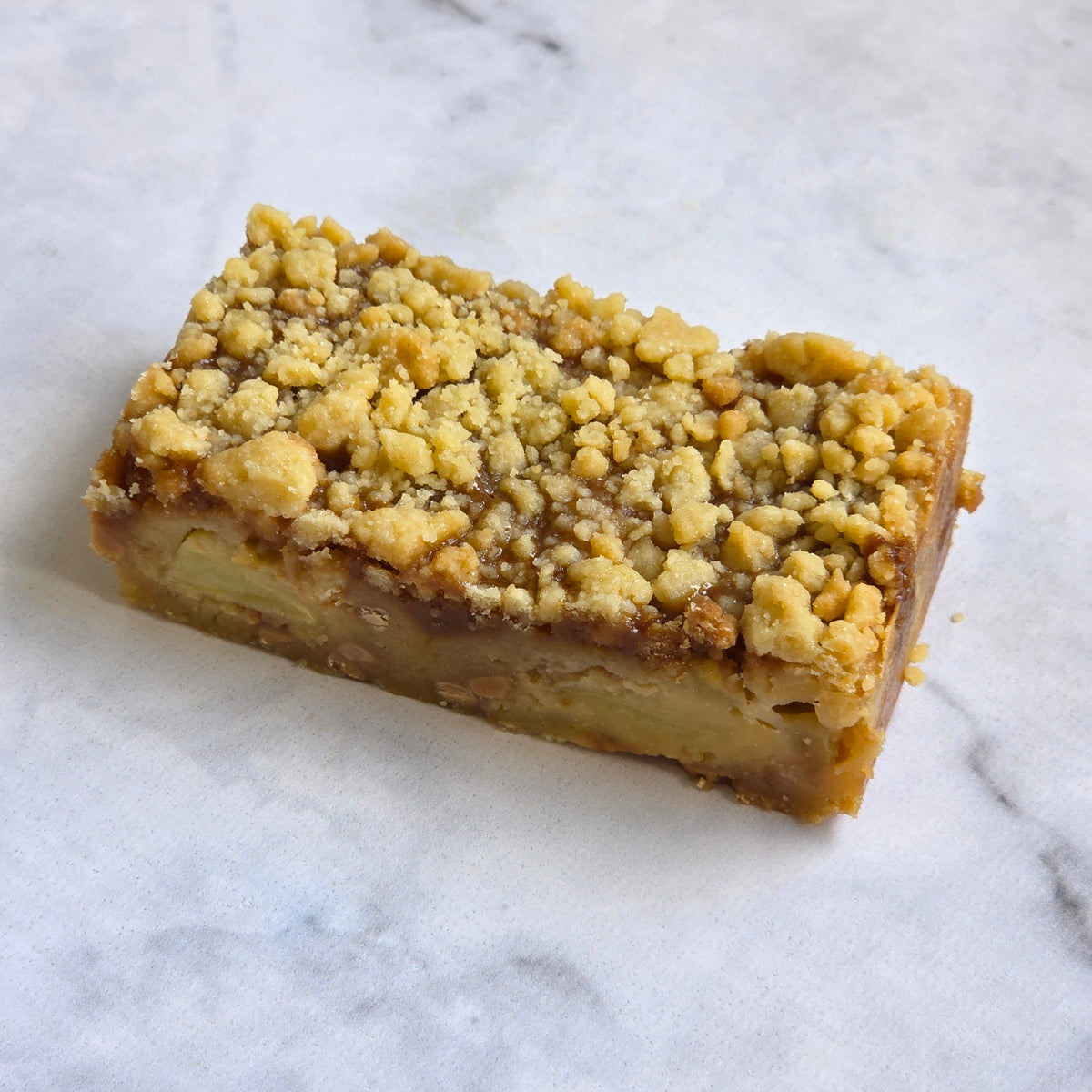 Caramel Apple Crumble Blondie