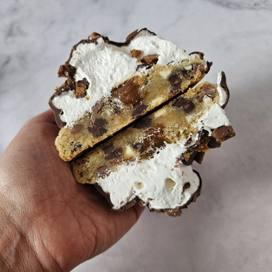Daim & Caramel Teacake