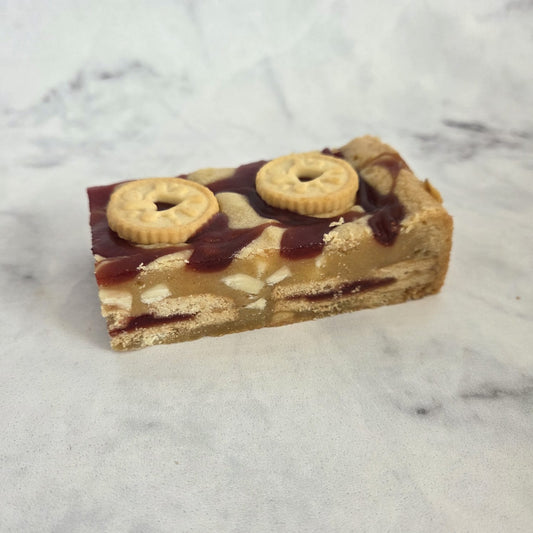Jammy Dodger Blondie